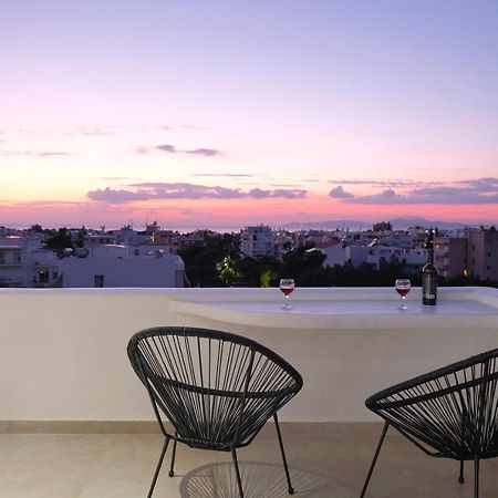 Amazing Suite At Glyfada With Sea View & Jacuzzi أثينا المظهر الخارجي الصورة
