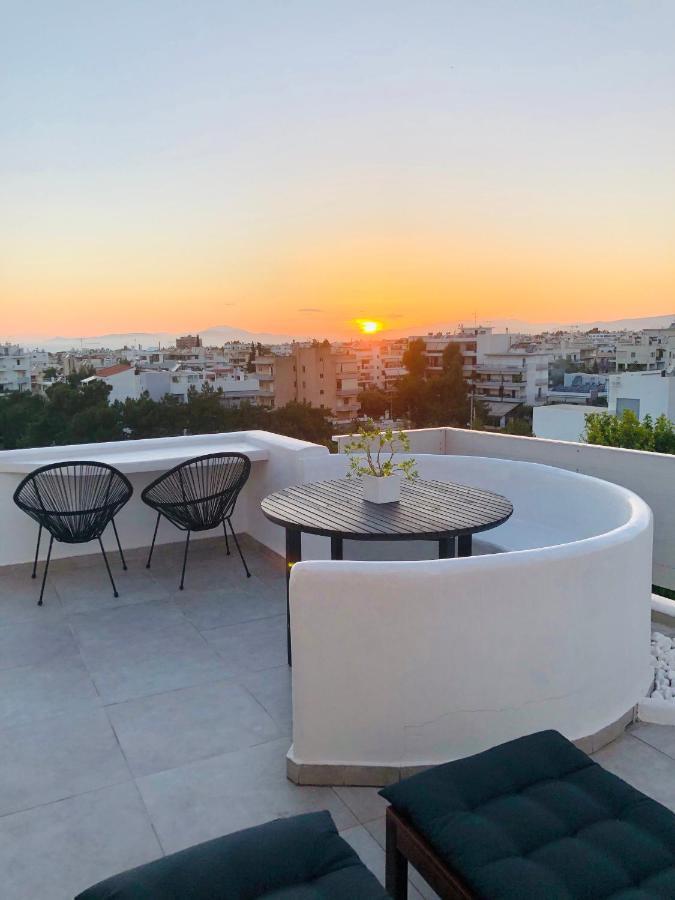 Amazing Suite At Glyfada With Sea View & Jacuzzi أثينا المظهر الخارجي الصورة