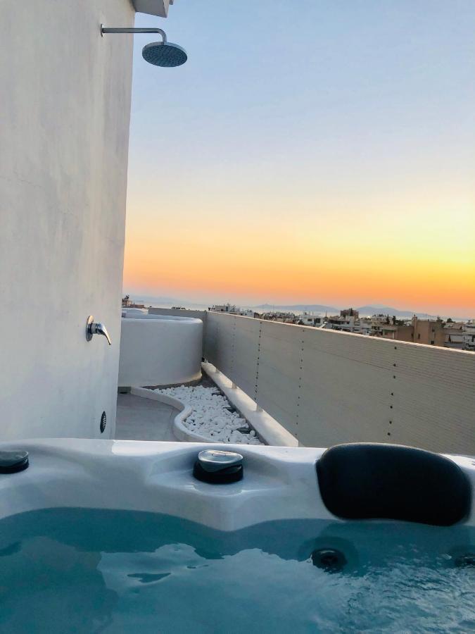 Amazing Suite At Glyfada With Sea View & Jacuzzi أثينا المظهر الخارجي الصورة